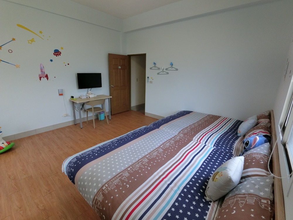 Family Quadruple Room photo 3