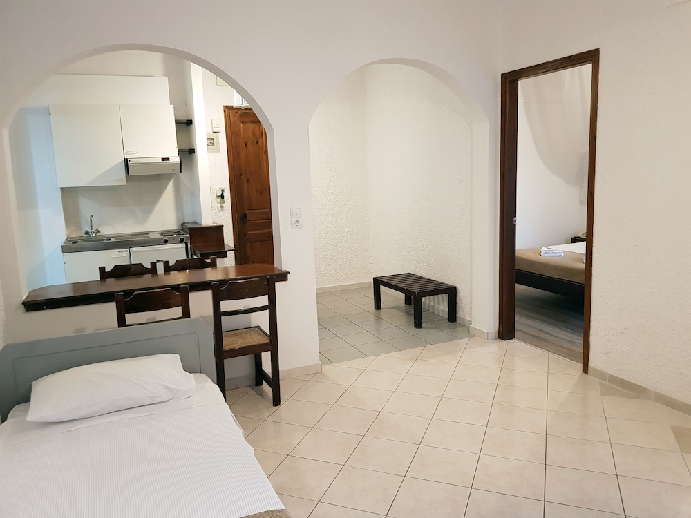 Apartment - Photo 4
