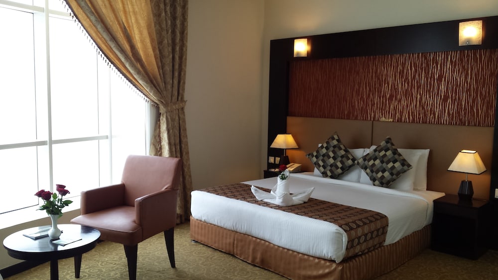 Business Room, 1 King Bed photo 3