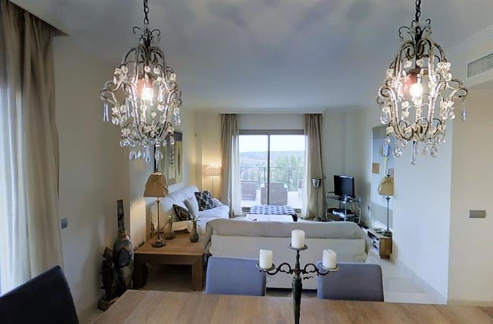 Penthouse, 2 Bedrooms, Terrace photo 2