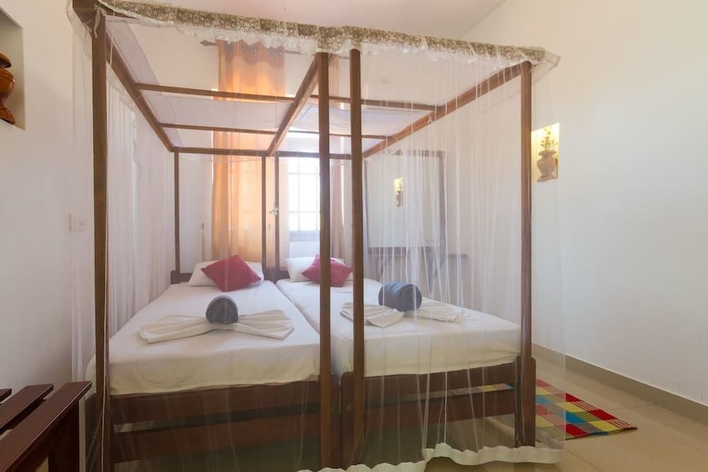 Standard Double or Twin Room photo 3