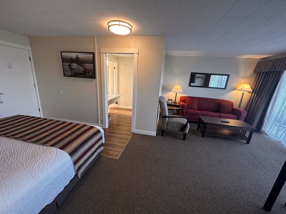 King View Suite (No Pets) photo 3