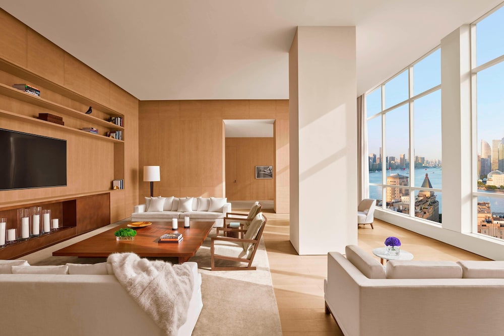 Penthouse Suite