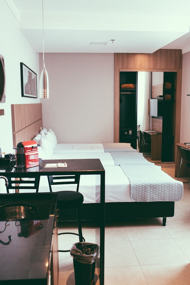Gold Triple - Twin bed