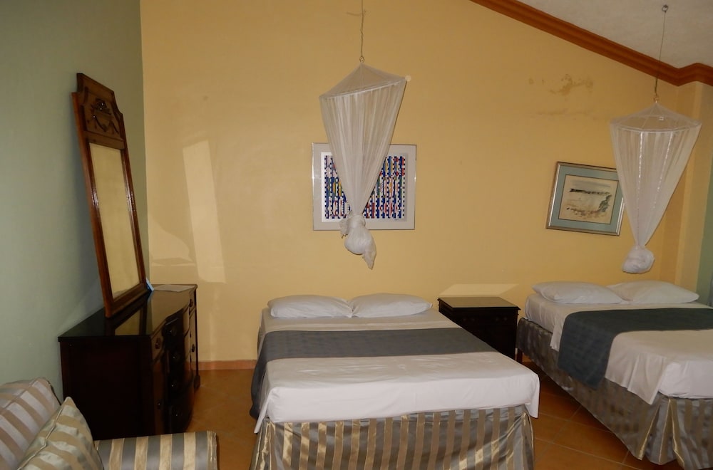 Family Suite, Garden View