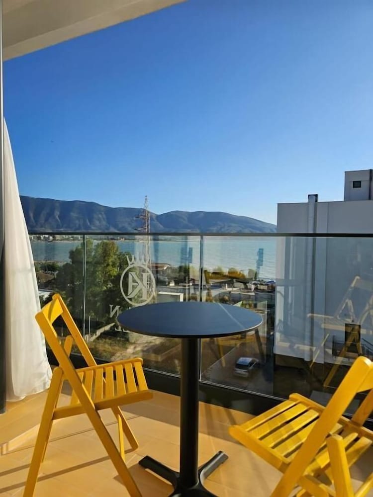 Double Room, Balcony, Sea View photo 3
