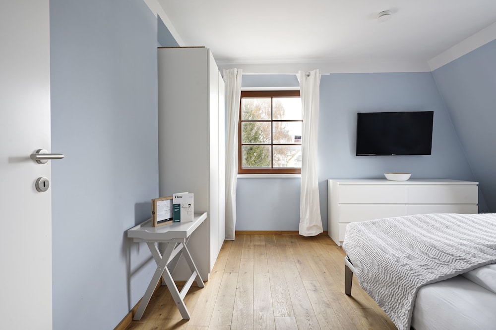 1 Bedroom Apartment with Sofa Bed - Photo 7