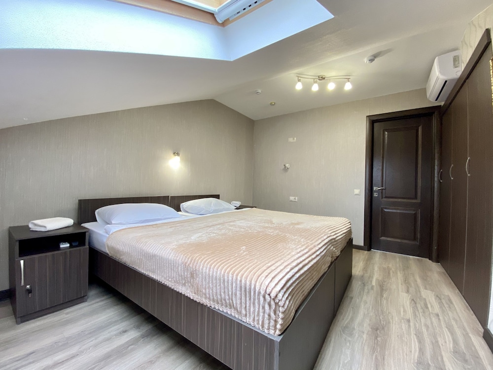 Economy Double or Twin Room