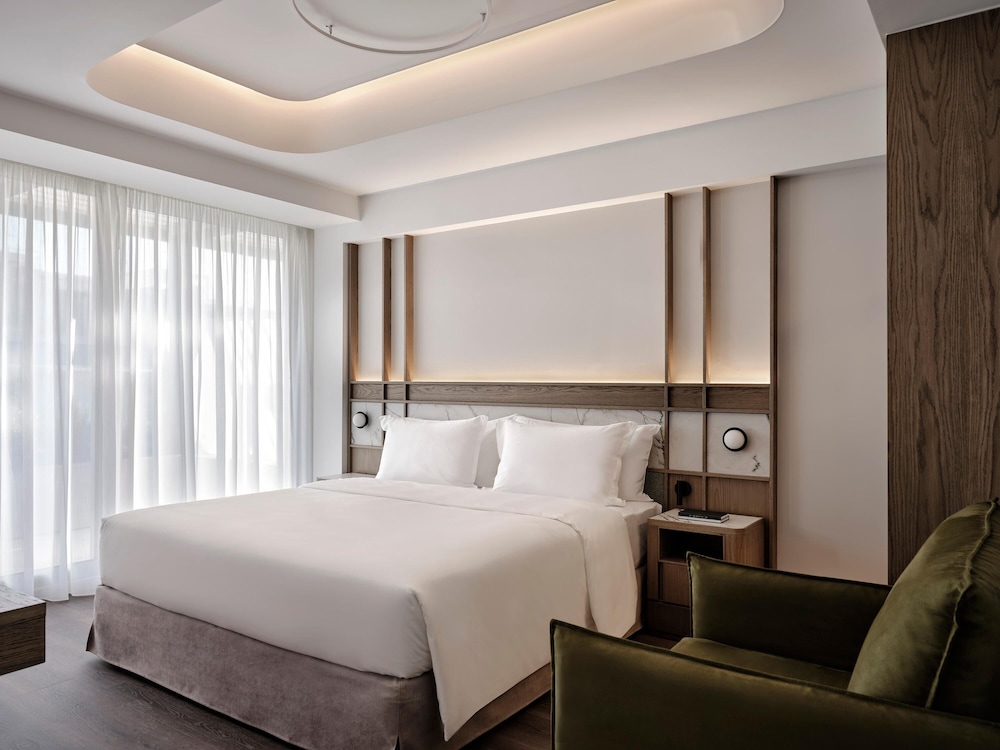 Active Suite - Photo 2