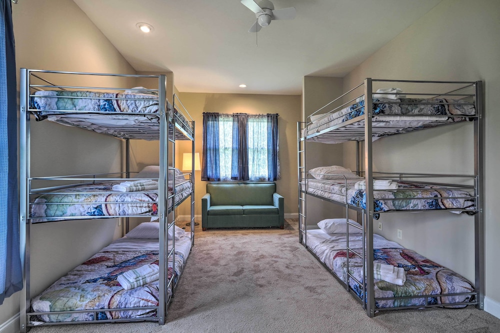 House (4 Bedrooms) photo 2