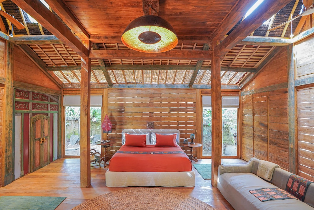 Limasan House - One Bedroom Ricefield View