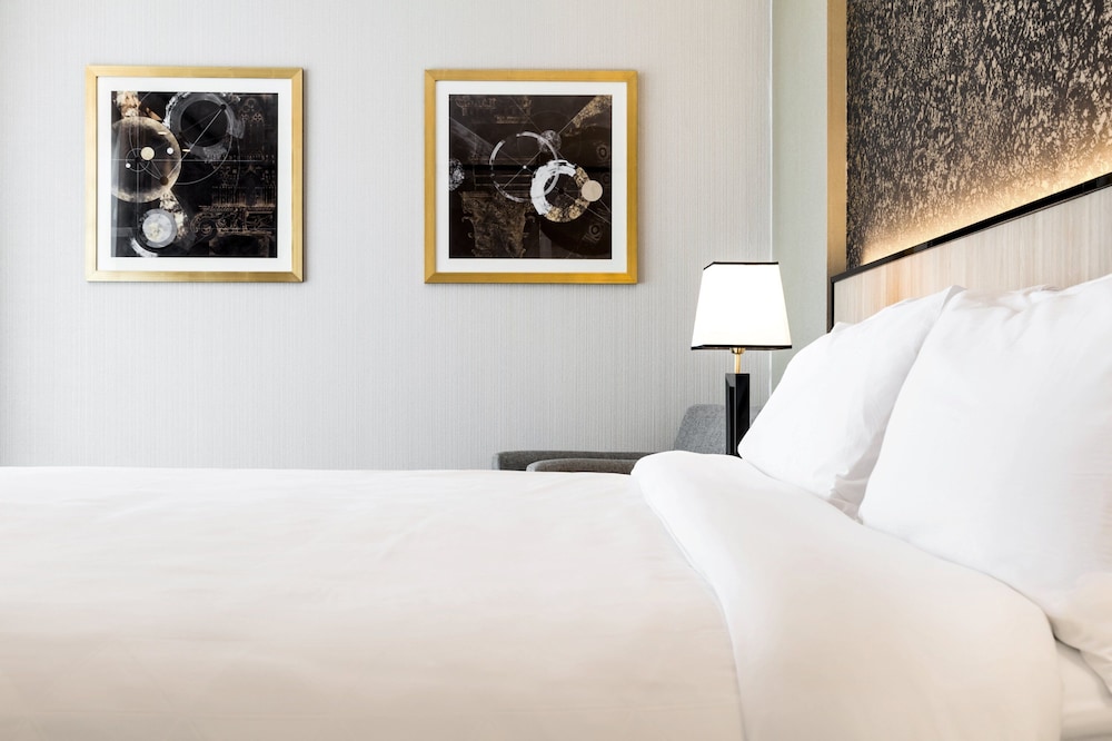 Suite, 1 King Bed