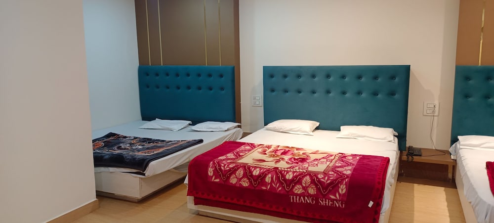 Deluxe Room - Photo 3
