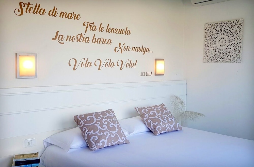 Panoramic Triple Room, Balcony, Sea View photo 2
