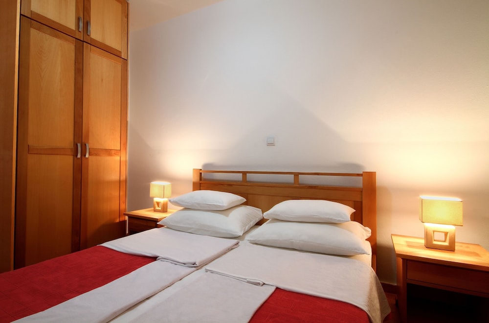 Economy Double Room, Private Bathroom photo 1