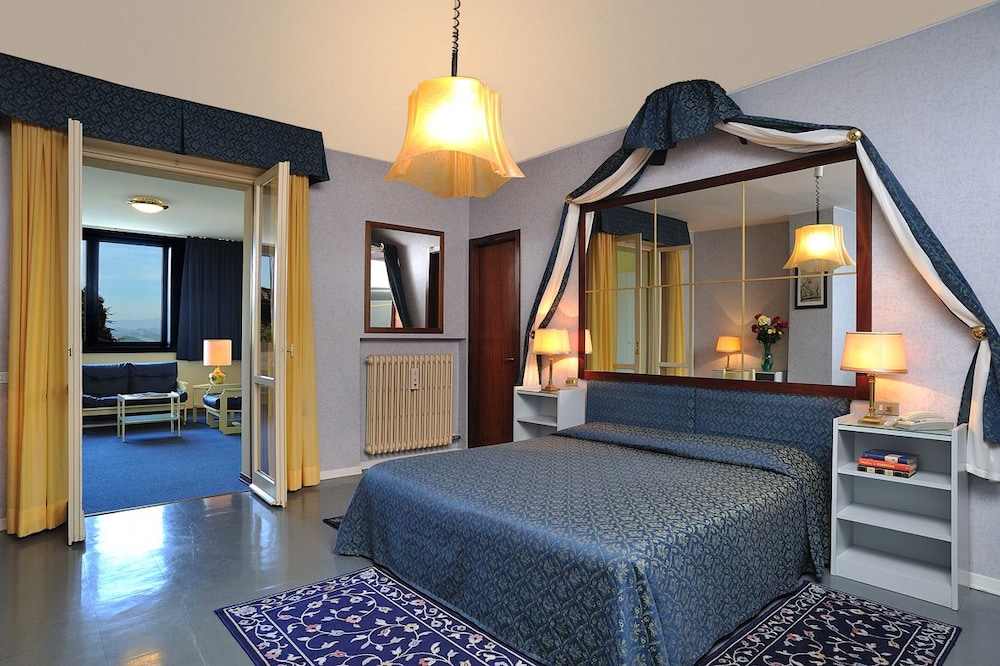 Deluxe Double Room - Photo 1