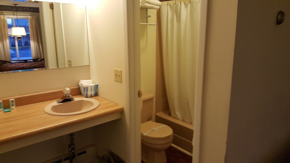 Standard Room, Non Smoking photo 3