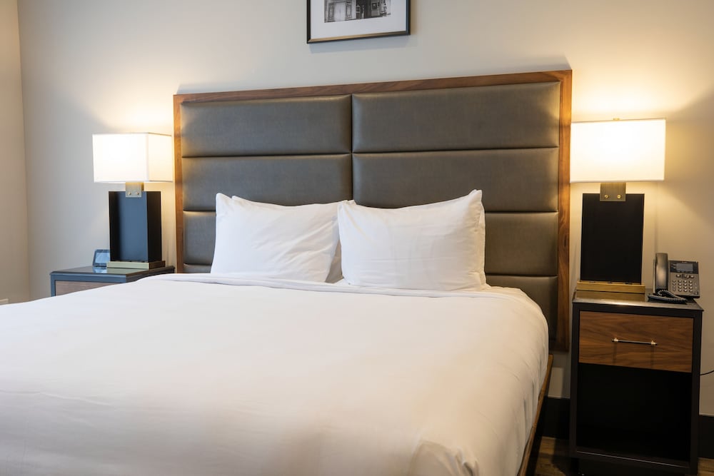 Deluxe Room, 2 Queen Beds photo 1