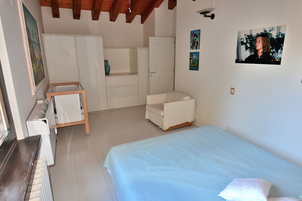 Villa, 5 Bedrooms photo 2