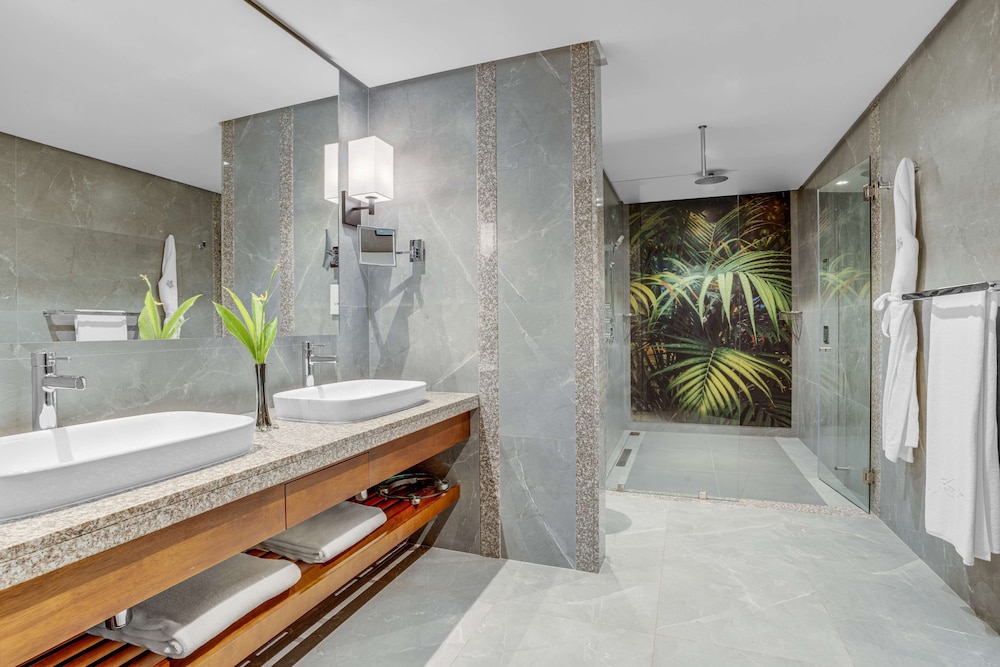 Double Room (deluxe Lagoon View)