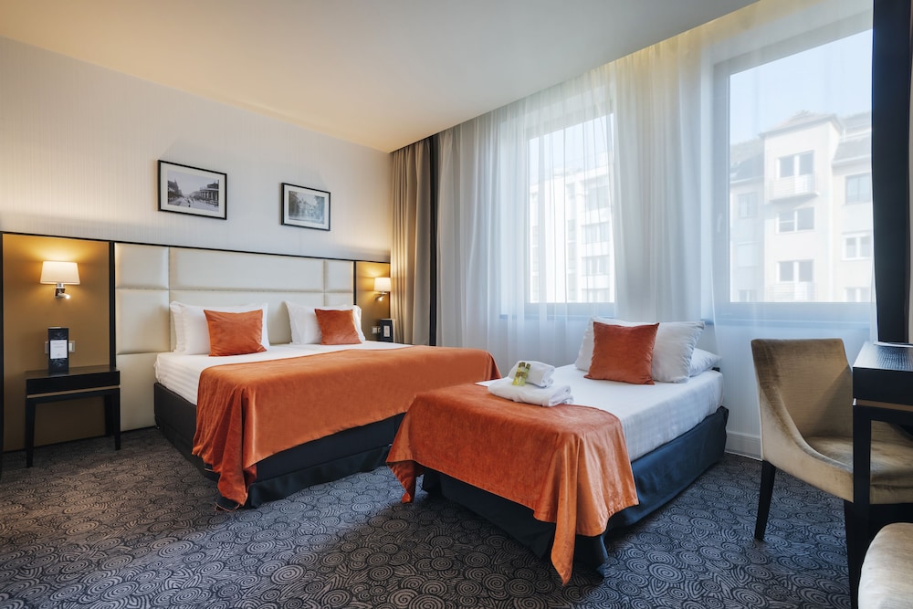 Standard Triple Room, 1 Bedroom photo 3