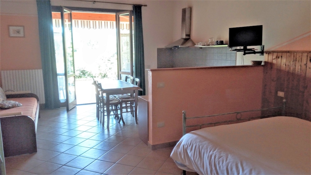 Comfort Studio, Park View, Ground Floor photo 3