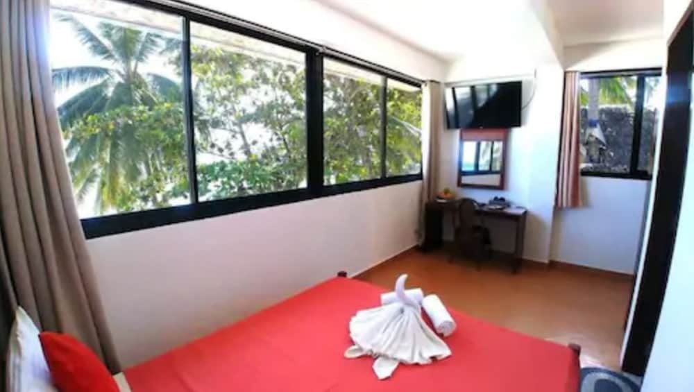 Panoramic Room