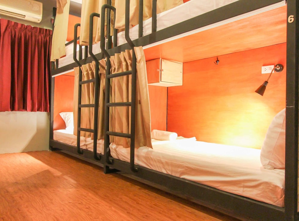 4-Bed Mixed Dormitory Room photo 3