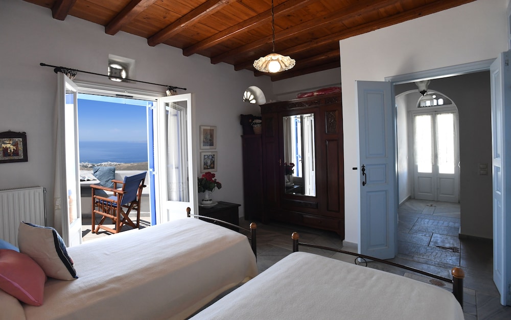 Villa, 2 Bedrooms (Tinos Sky View 2) photo 1