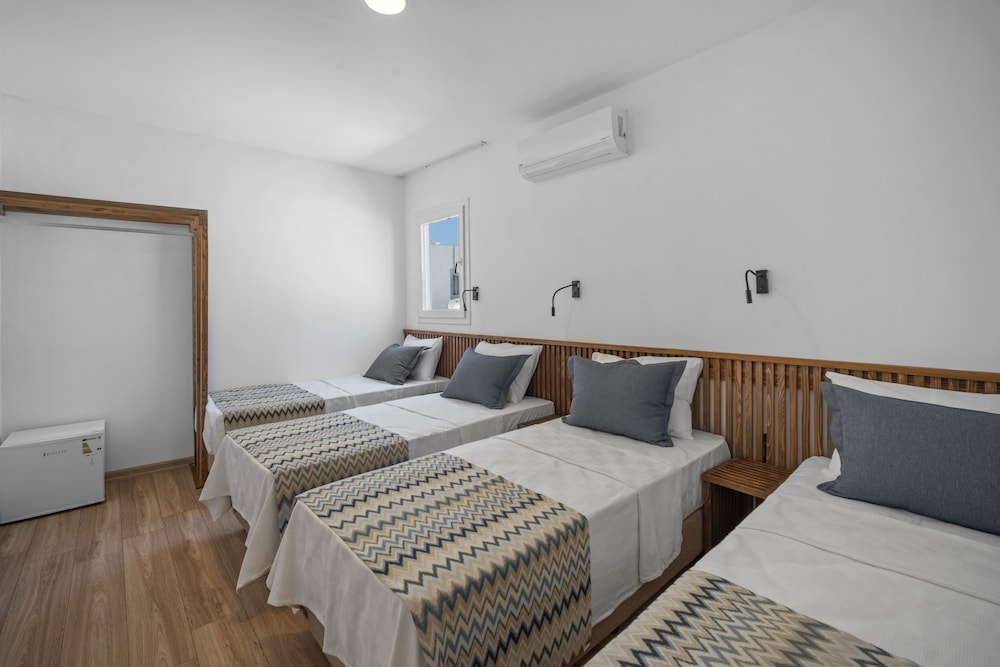 Quadruple Room photo 1