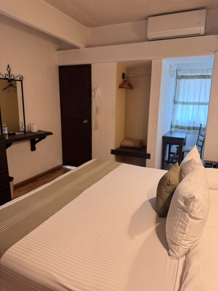 Room, 1 King Bed (Preferencial) - Photo 3