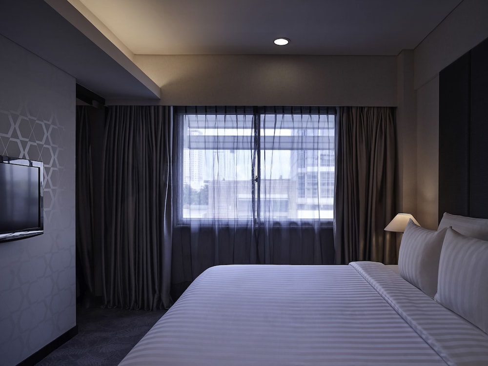 Superior Room, 1 Queen Bed, City View (Premium) - Photo 2