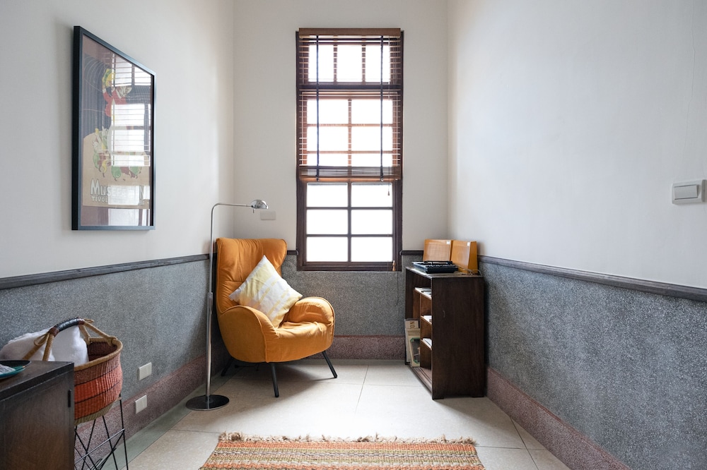 Standard Double Room, Shared Bathroom