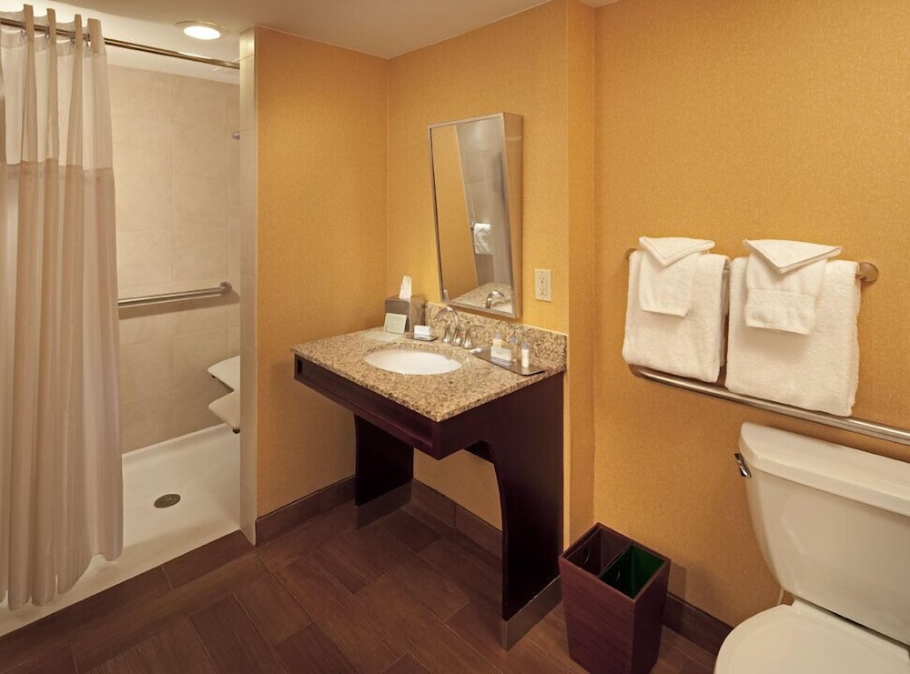Room, 2 King Beds, Balcony, Partial View (Partial View) - Photo 2