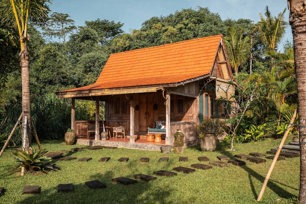 Deluxe Double or Twin Room, Garden View