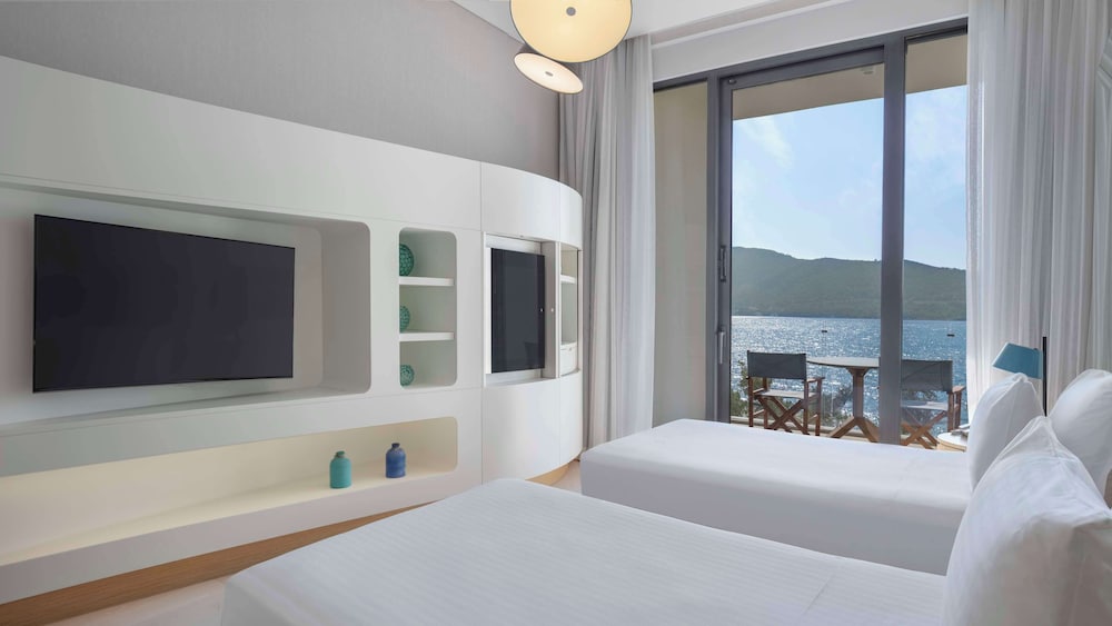 Premium Room, 2 Twin Beds, Balcony
