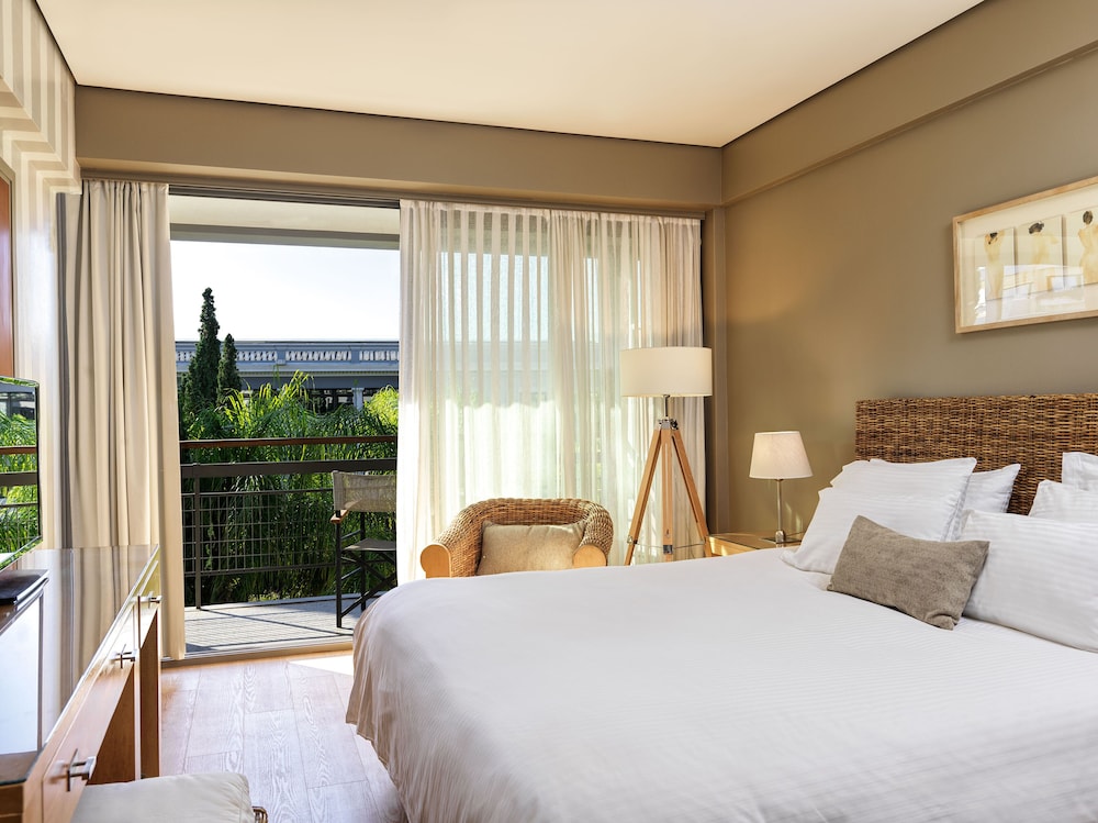 Premium Double or Twin Room - Photo 7