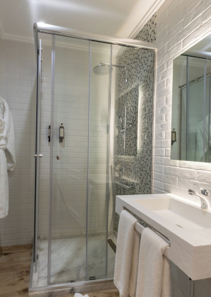 Deluxe Double Room, City View photo 2