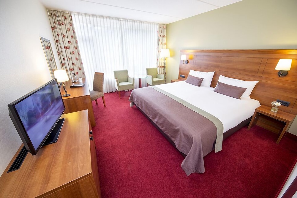 Deluxe Room - Photo 2