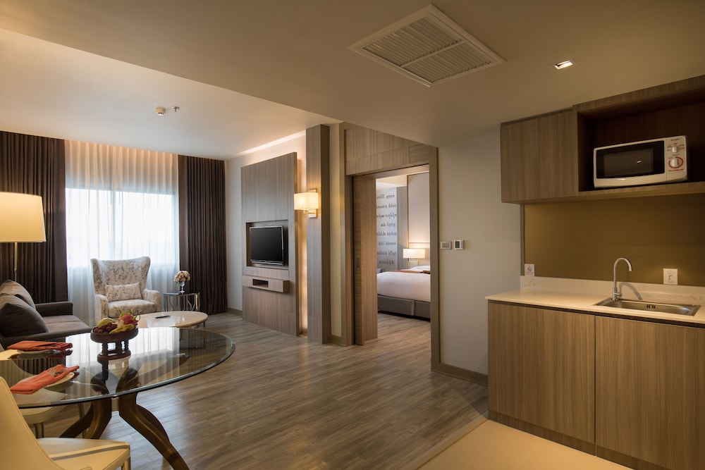 Heritage Suite (2 Bedroom)