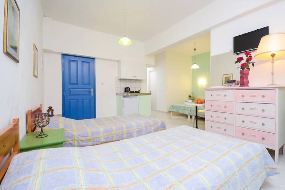 Economy Apartment, 2 Bedrooms photo 2