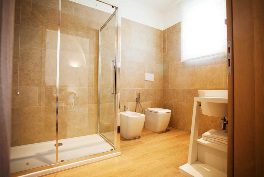 Suite (4 People) photo 3