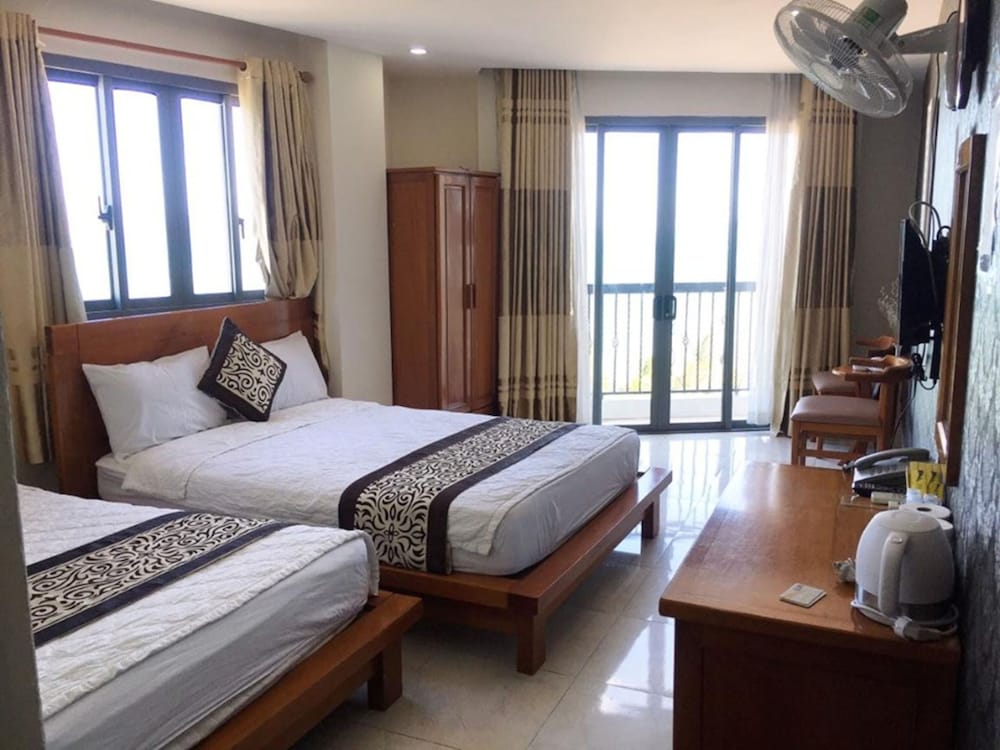 Family Seaview Room with Balcony
