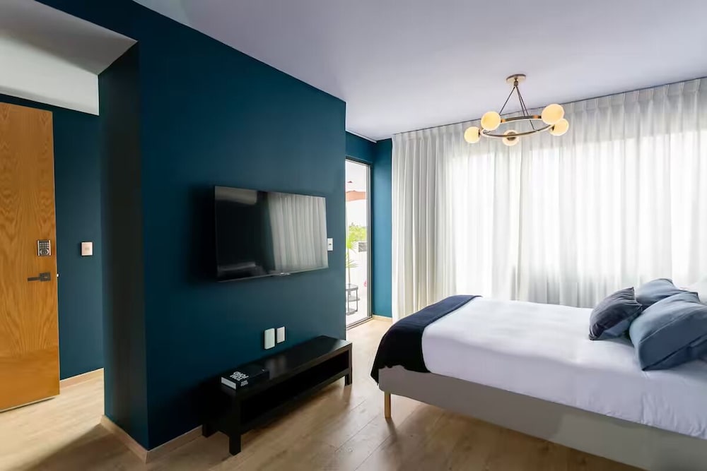 Superior Studio, Balcony, City View