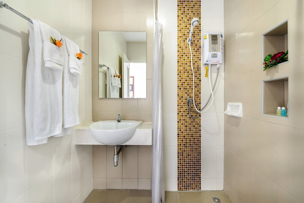 Standard Room - Photo 10