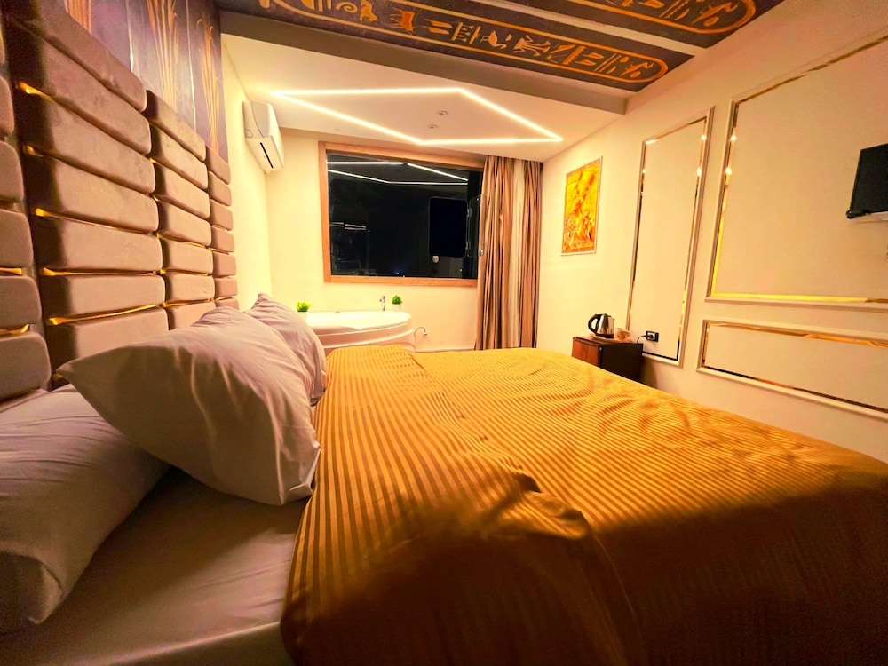 Exclusive Suite