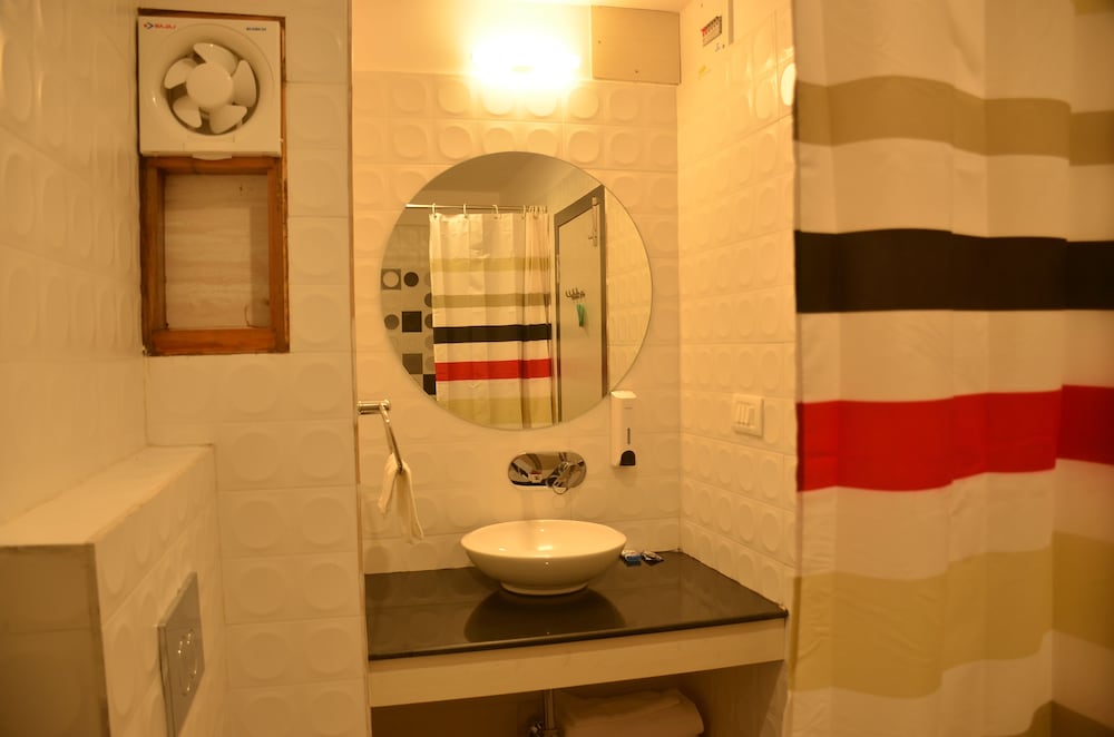 Executive Double Room Non A/C photo 3