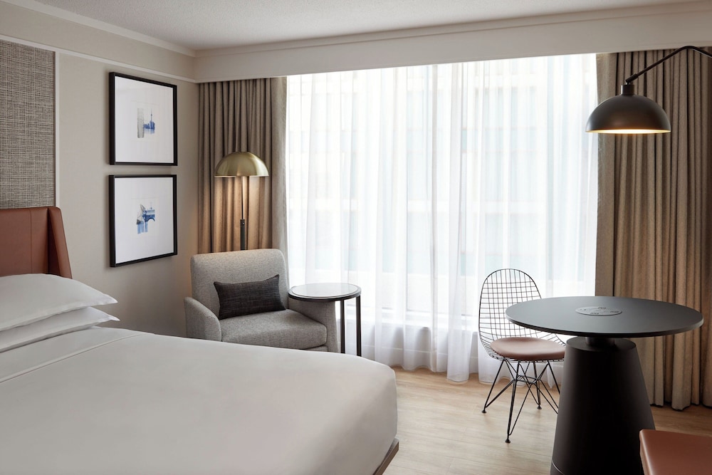 Club Studio, Multiple Beds