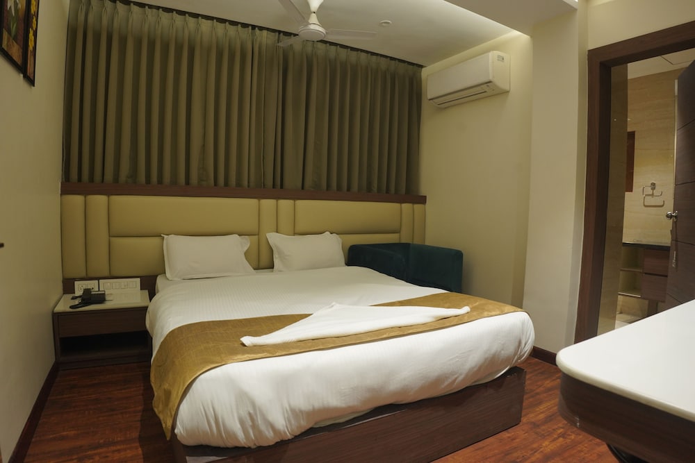 Deluxe Room - Photo 1