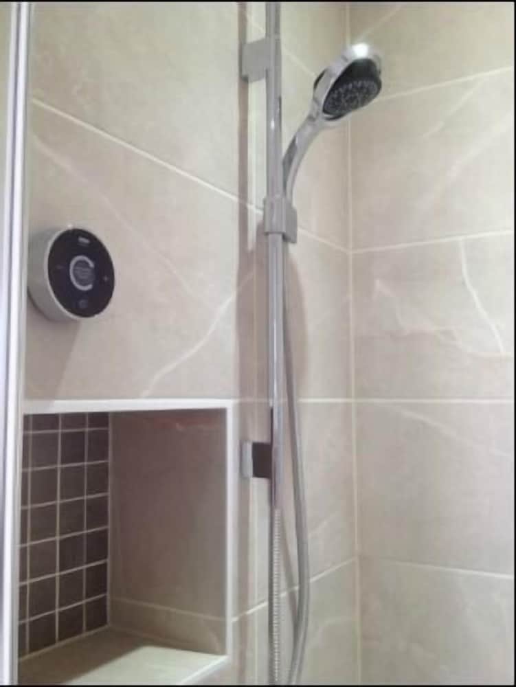 Standard Double Room, Private Bathroom photo 2